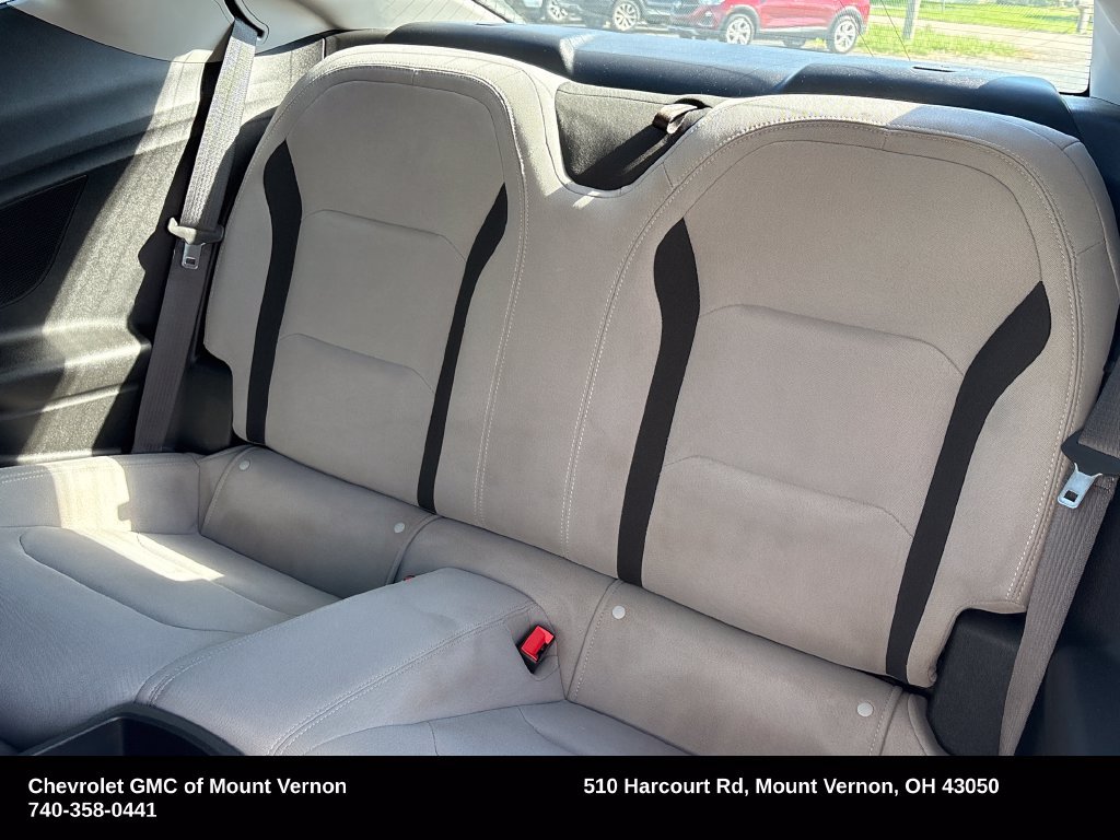 Used 2021 Chevrolet Camaro LT RWD image 21