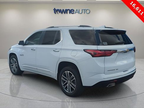 Used 2022 Chevrolet Traverse High Country image 3