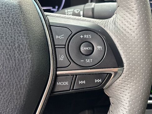 Used 2019 Toyota Avalon Limited image 21