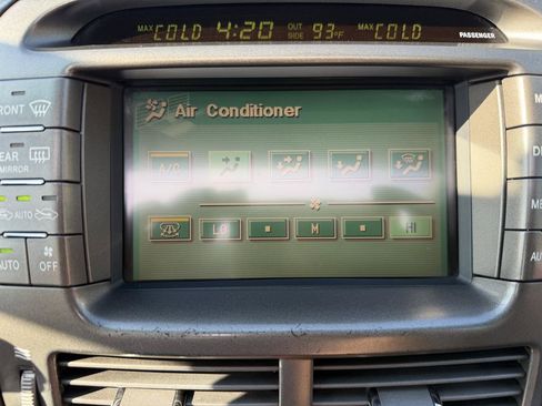 Used 2005 Lexus LS 430 RWD image 22