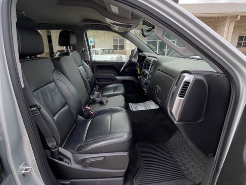Used 2017 Chevrolet Silverado 1500 LT w/ All Star Edition AWD/4WD image 29