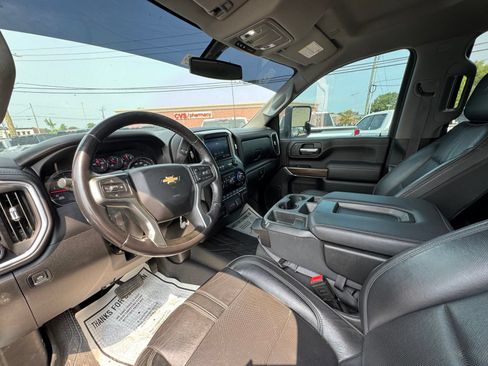 Used 2021 Chevrolet Silverado 2500 LT w/ Fleet Comfort Package AWD/4WD image 15