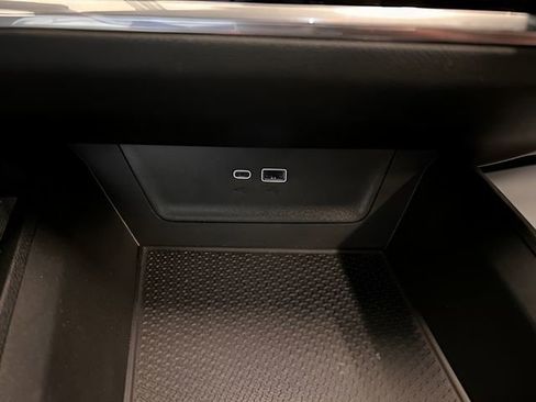 Used 2025 Chevrolet Equinox LT image 28