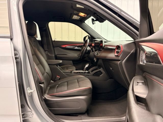 Used 2024 Chevrolet TrailBlazer RS w/ Driver Confidence Package AWD/4WD image 11
