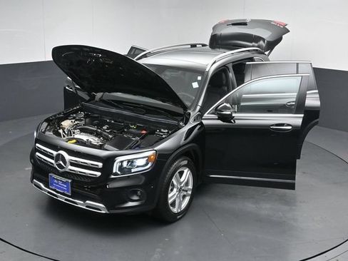 Used 2022 Mercedes-Benz GLB 250 4MATIC image 57