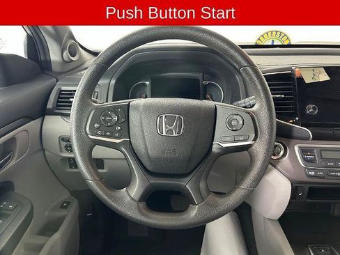 Used 2021 Honda Pilot EX image 6
