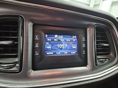 Used 2015 Dodge Challenger SXT image 14