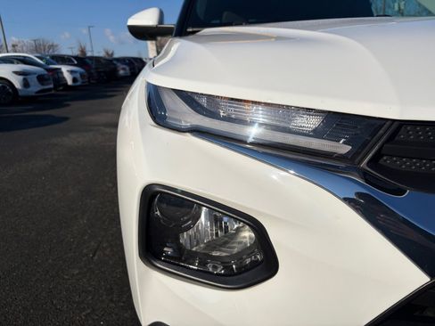 Used 2023 Chevrolet TrailBlazer LT image 24