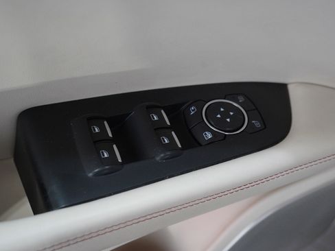 Used 2018 Lincoln MKX Black Label w/ Driver Assistance Package image 21