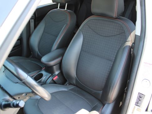 Used 2019 Kia Soul ! w/ Technology Package FWD image 21