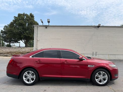 Used 2014 Ford Taurus SEL w/ Equipment Group 201A FWD image 5