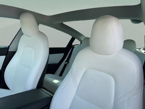 Used 2021 Tesla Model 3 Long Range image 23