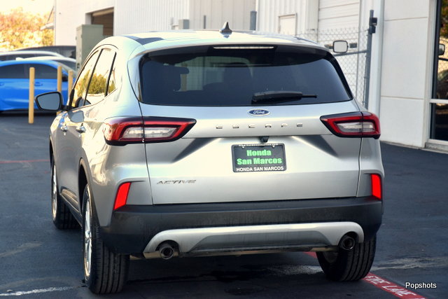 Used 2023 Ford Escape Active FWD image 5