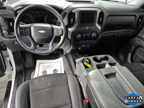 Used 2021 Chevrolet Silverado 2500 Custom w/ Custom Value Package image 10