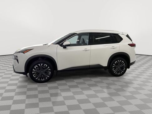 Certified 2025 Nissan Rogue SL w/ Tech Package AWD/4WD image 7