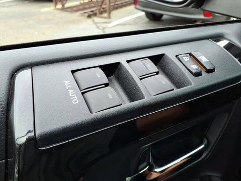 Certified 2022 Toyota 4Runner TRD Off-Road Premium image 12