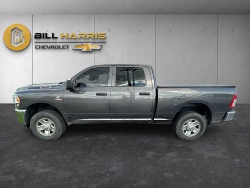 Used 2024 RAM 3500 Tradesman w/ Chrome Appearance Group AWD/4WD image 9