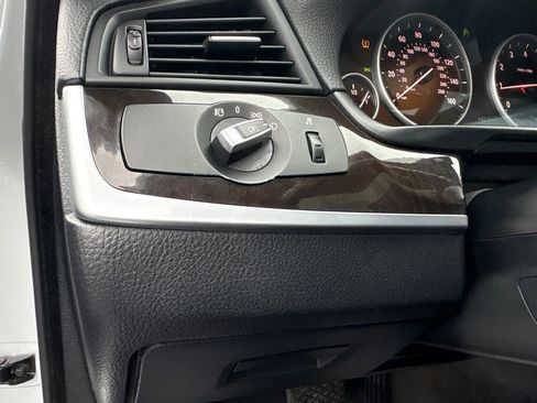 Used 2014 BMW 528i Sedan image 19