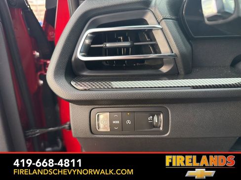 New 2026 Chevrolet Traverse High Country image 10