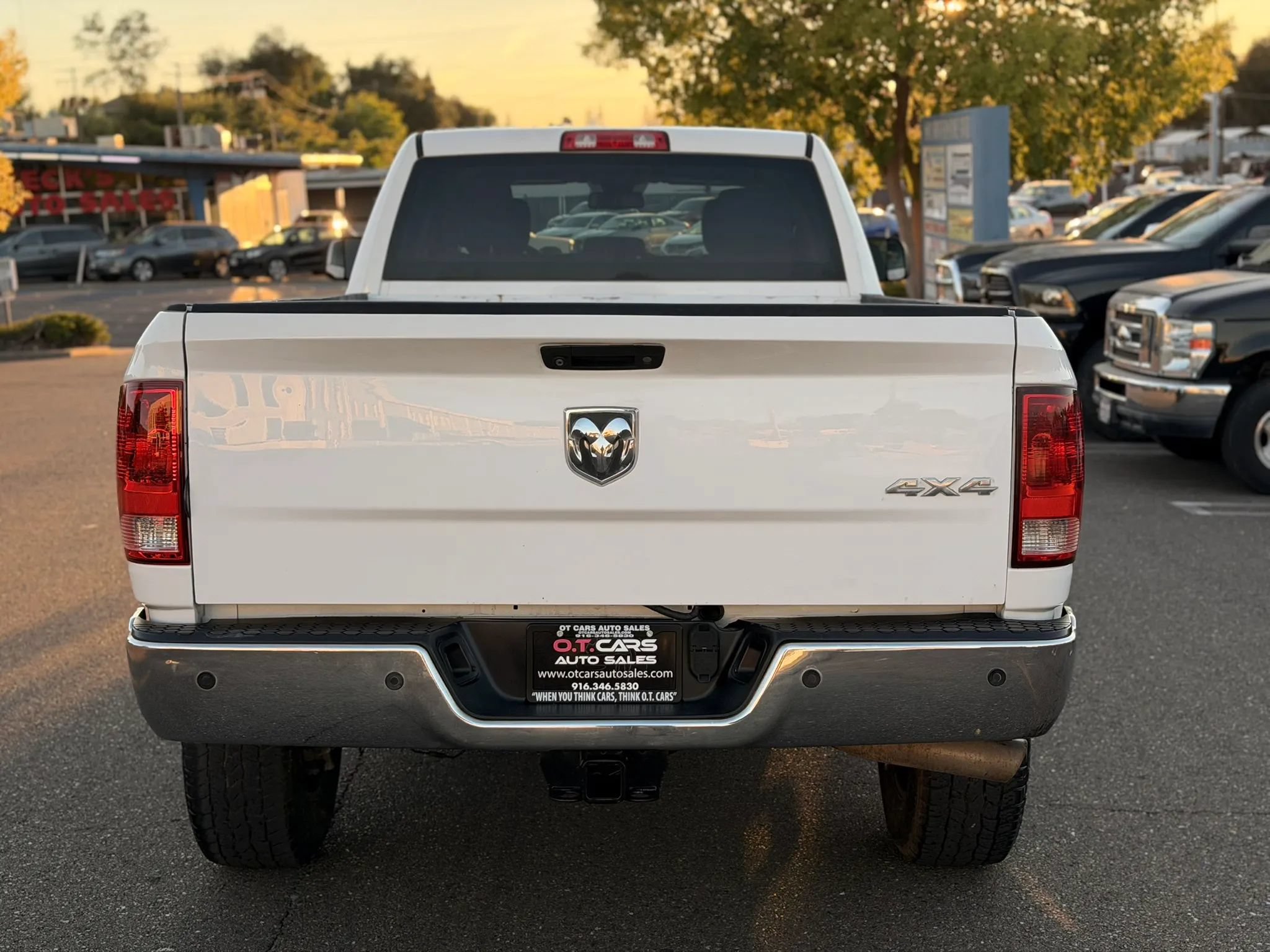 Used 2014 RAM 2500 Tradesman w/ Chrome Appearance Group AWD/4WD image 5