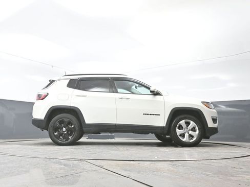 Used 2019 Jeep Compass Latitude w/ Cold Weather Group image 48