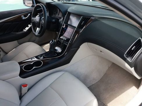 Used 2018 INFINITI Q50 Luxe w/ Cargo Package (L95) RWD image 21