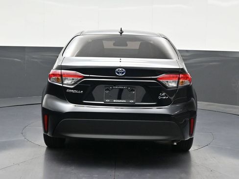 Used 2025 Toyota Corolla LE image 4