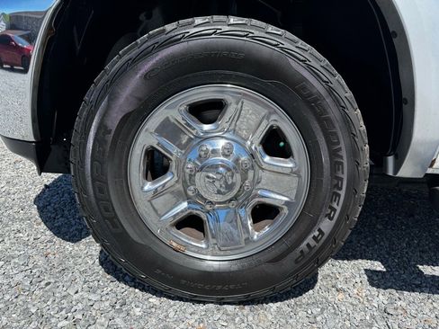 Used 2014 RAM 2500 Tradesman w/ Chrome Appearance Group image 8