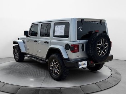 Used 2024 Jeep Wrangler Unlimited Sahara w/ Technology Group AWD/4WD image 5
