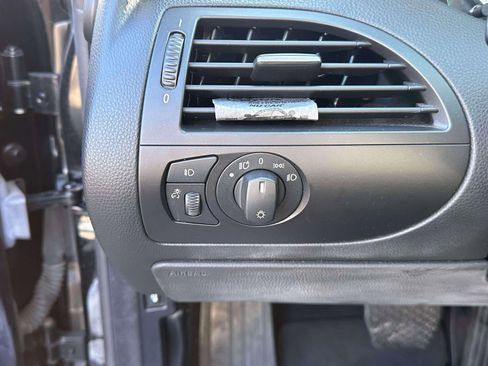 Used 2007 BMW 650i Coupe image 19