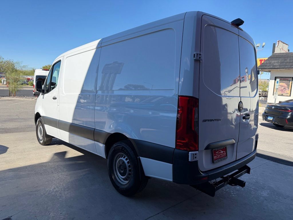 Used 2019 Mercedes-Benz Sprinter 144 image 11