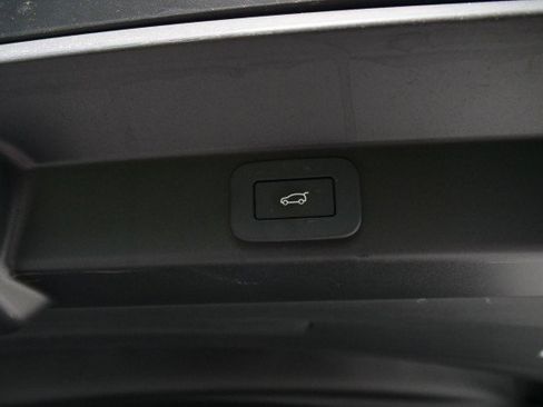 Used 2026 Land Rover Range Rover Sport SE AWD/4WD image 43