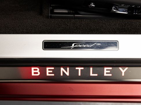 Used 2024 Bentley Continental GT Speed image 19