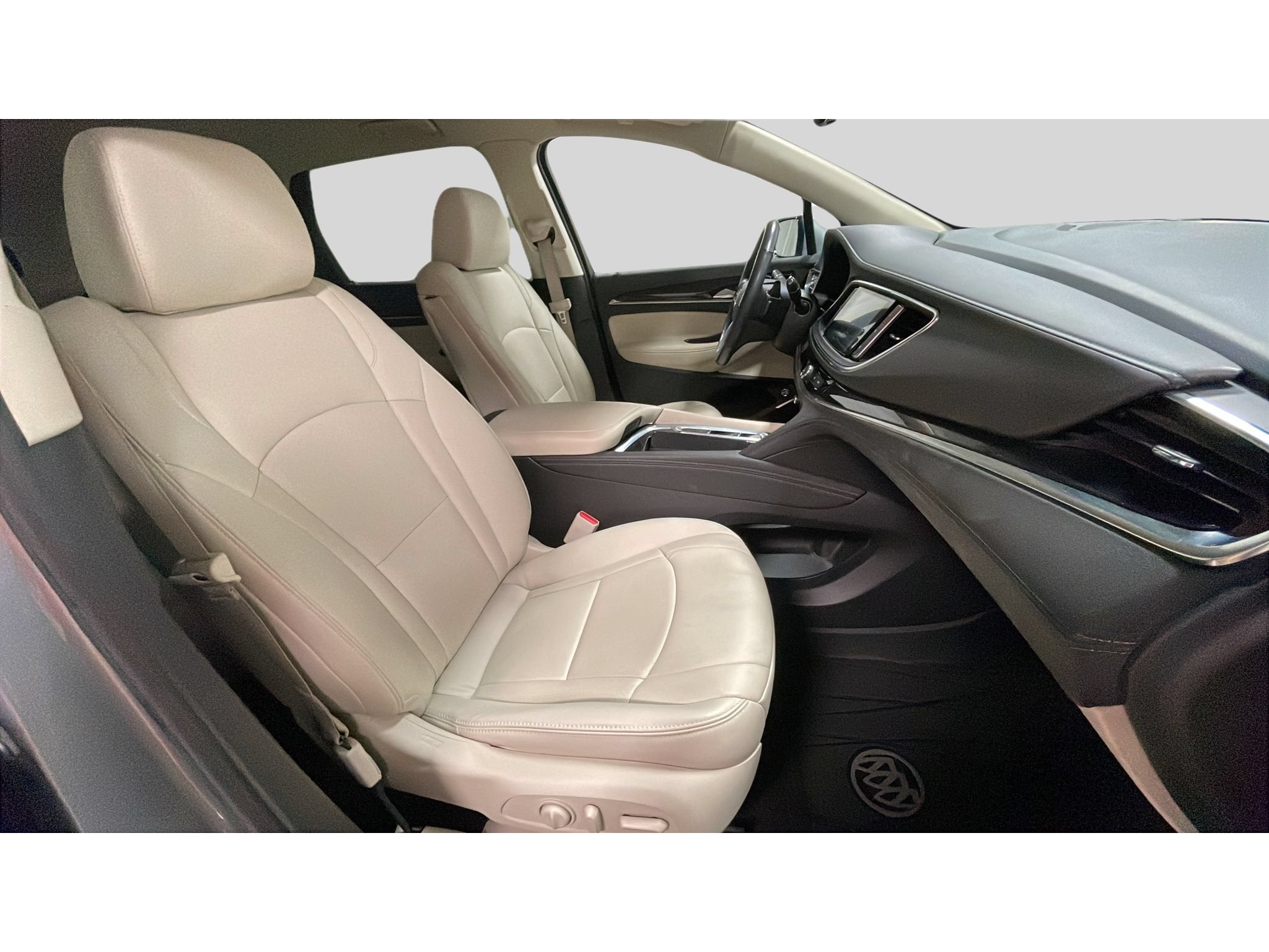 Used 2023 Buick Enclave Essence AWD/4WD image 16