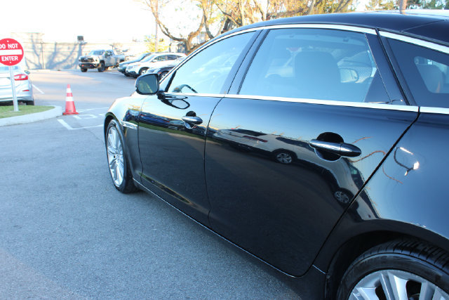Used 2012 Jaguar XJ L RWD image 43