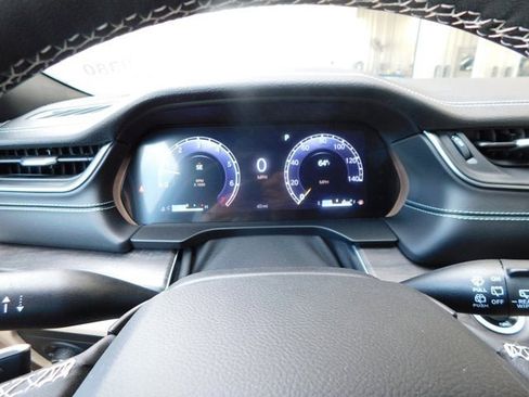 New 2025 Jeep Grand Cherokee L Limited w/ Luxury Tech Group II image 21