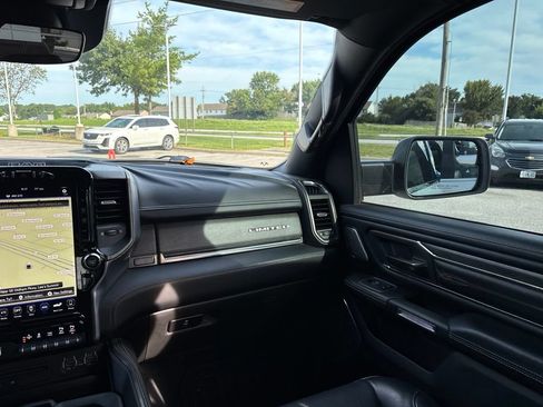 Used 2019 RAM 1500 Limited AWD/4WD image 15