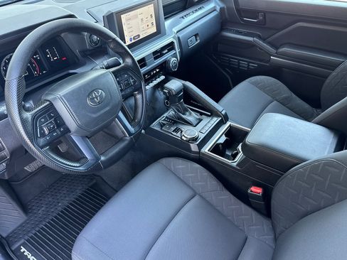 Certified 2025 Toyota Tacoma SR5 image 9
