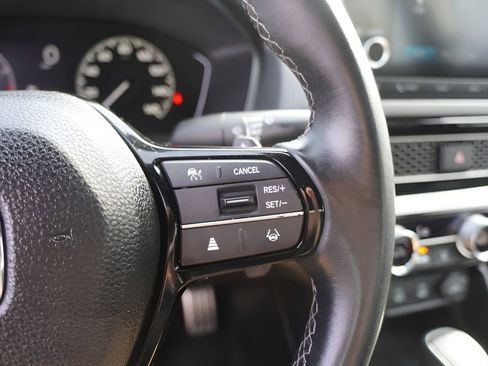 Used 2025 Honda Civic Sport image 14