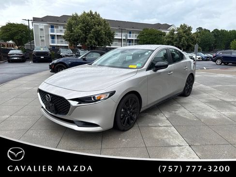 Used 2024 MAZDA MAZDA3 s FWD image 3