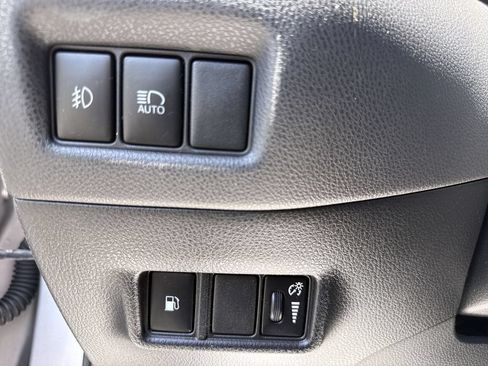 Used 2018 Toyota C-HR XLE FWD image 30