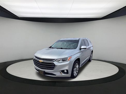 Used 2018 Chevrolet Traverse Premier w/ LPO, 'HIT The Road' Package image 4