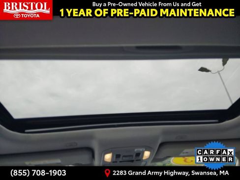 Used 2023 Toyota Highlander XLE AWD/4WD image 19