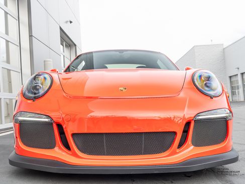 Used 2016 Porsche 911 GT3 RS image 2
