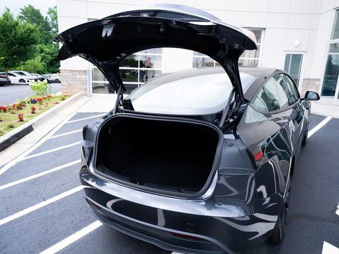 Used 2026 Tesla Model 3 RWD image 43