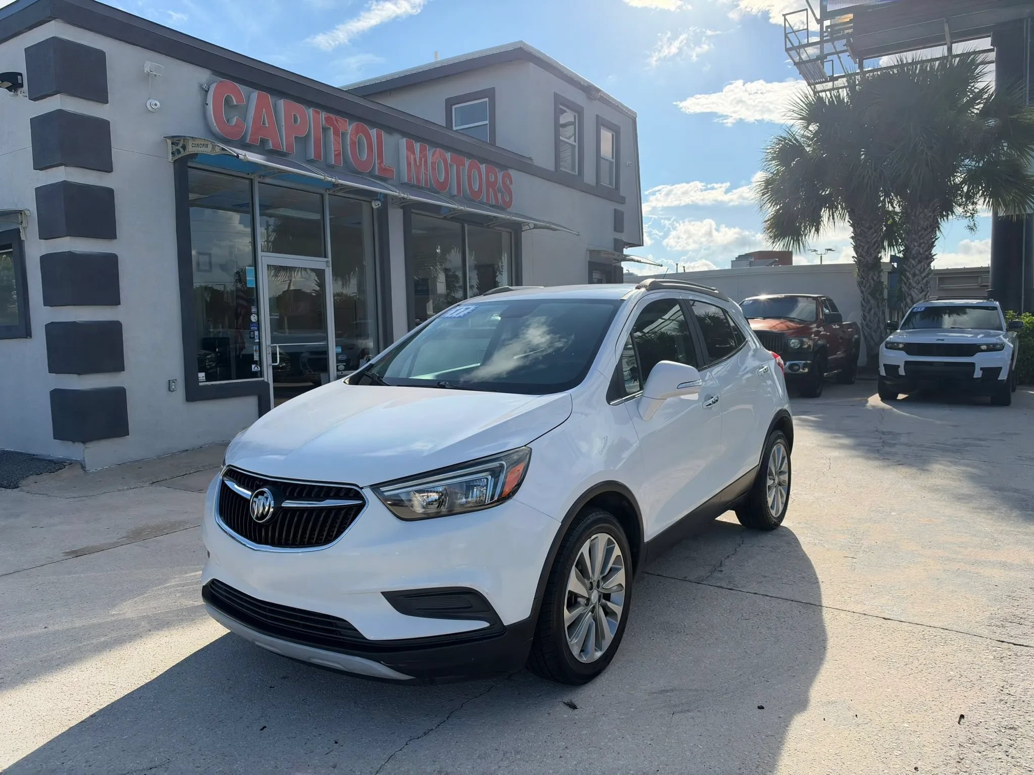 Used 2017 Buick Encore Preferred FWD image 1
