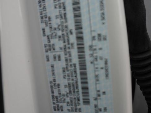 Certified 2022 Ford Escape Titanium image 34