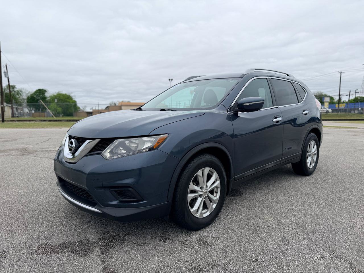 Used 2014 Nissan Rogue SV FWD image 7