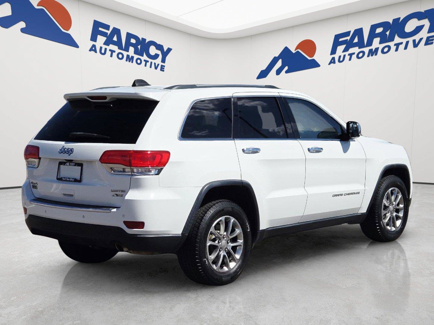 Used 2015 Jeep Grand Cherokee Limited AWD/4WD image 4