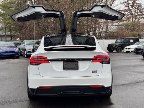 Used 2023 Tesla Model X Plaid image 7